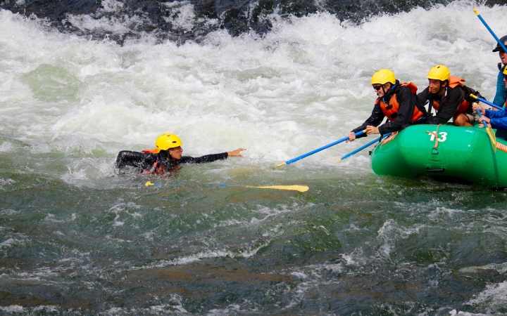summer rafting program for teens